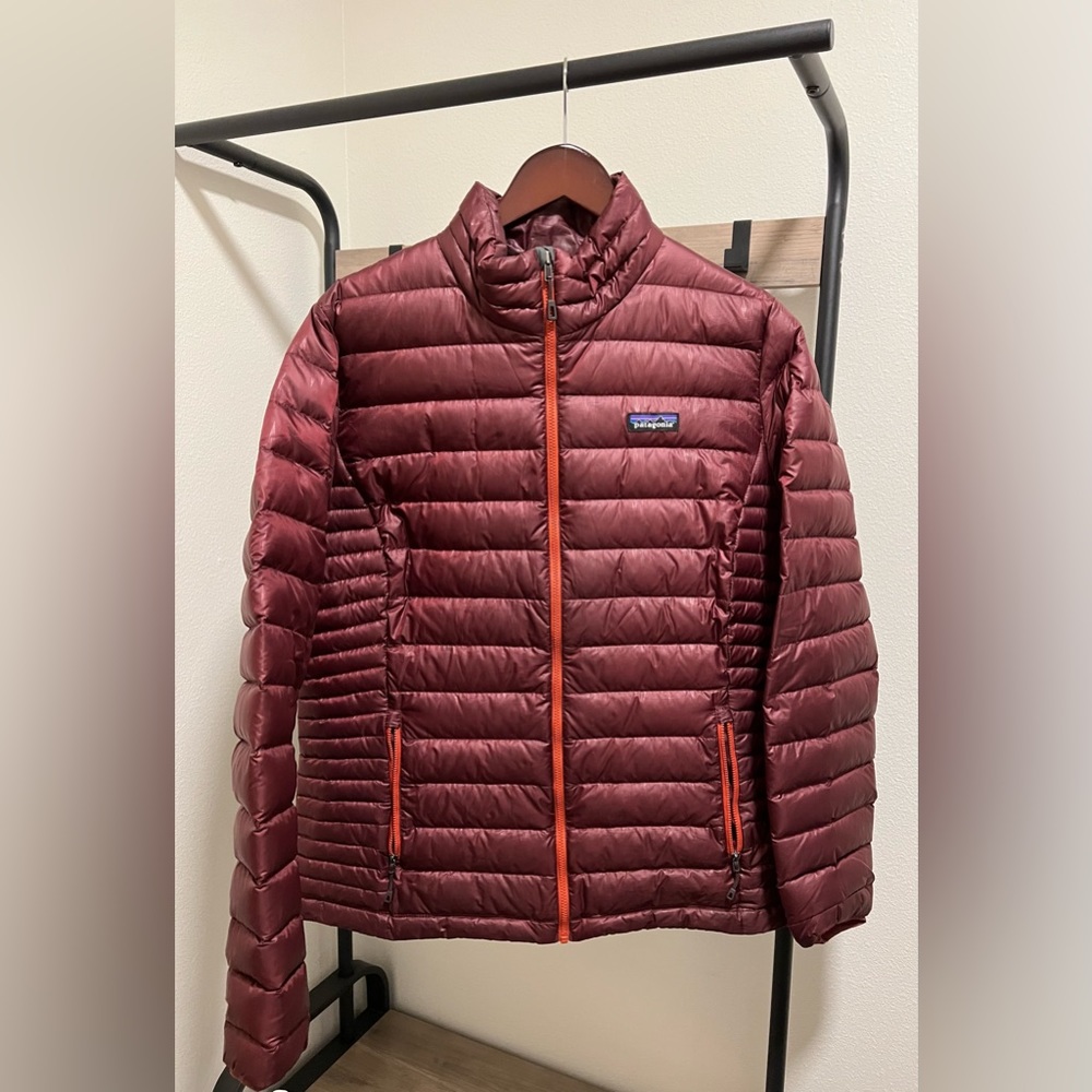 Women’s Maroon Patagonia Puffer